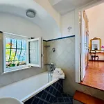 Nyaraló Yourhome - La Casa Di Chiara *