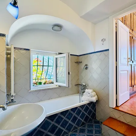 Yourhome - La Casa Di Chiara Holiday home *