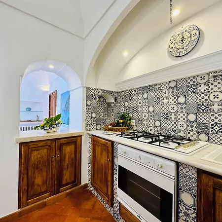 Yourhome - La Casa Di Chiara بوسيتانو